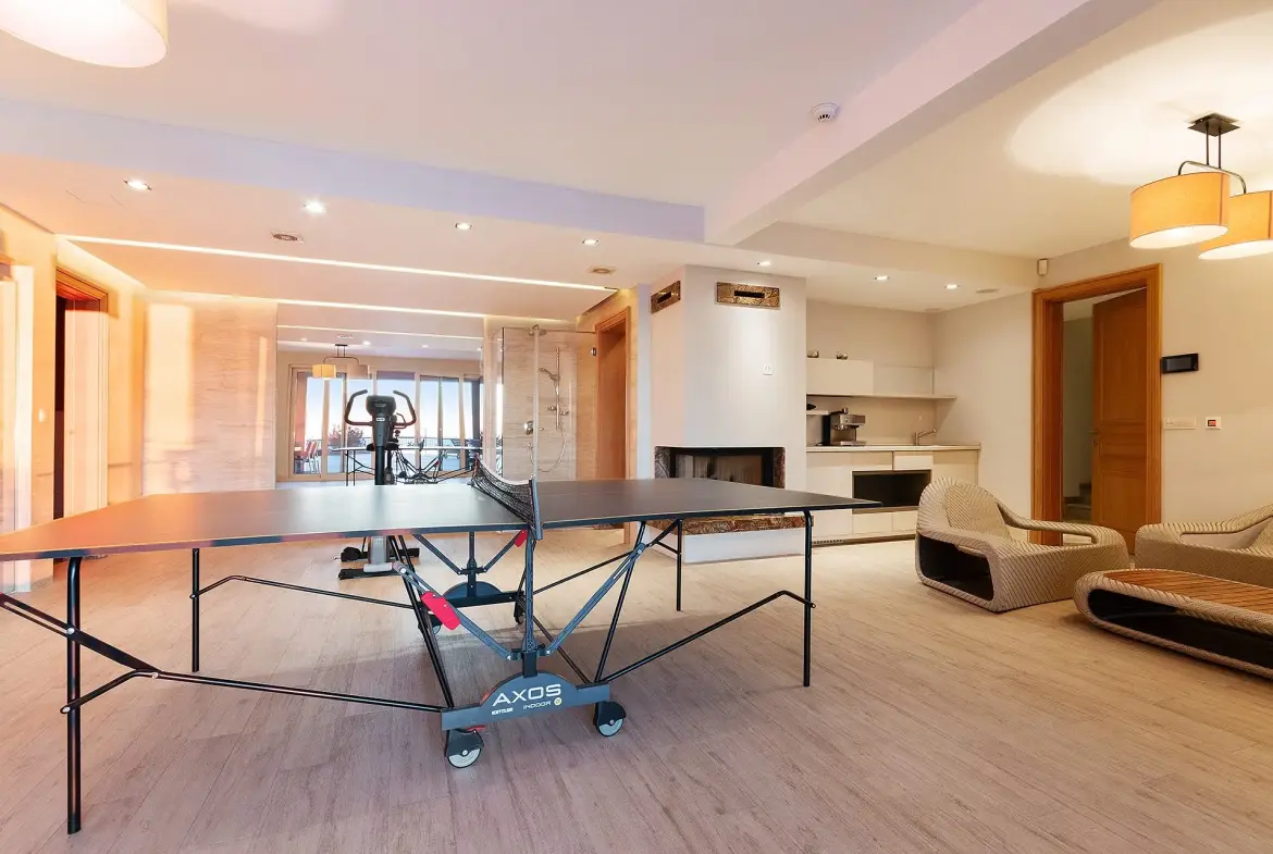 Elegant Villa with unobstructed sea views and a panorama of Sveti Stefan