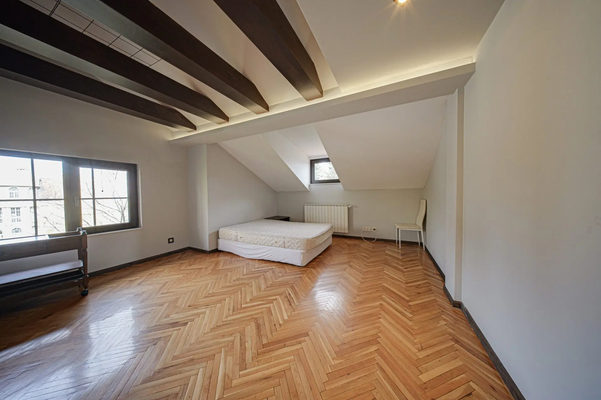 A cozy house with a beautiful yard and a perfect location in Dragalevtsi for sale