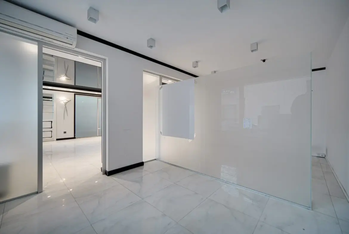 Bright office on two floors in Lozenets district for sale
