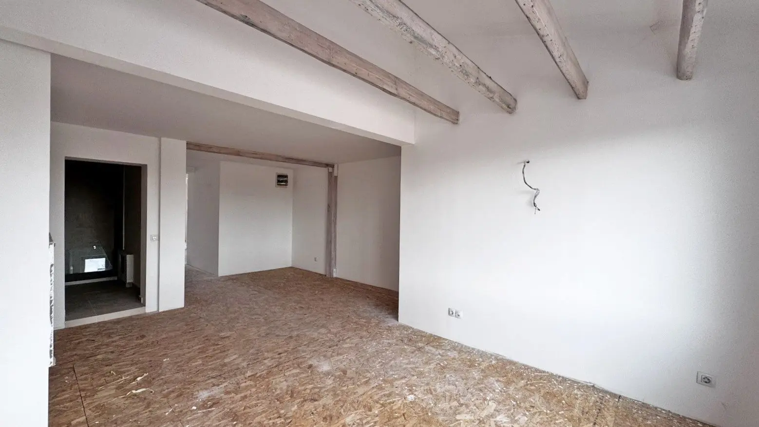 7f30f8280c1cd6992a51bcb3946e721b Bright and spacious apartment on Gurko Street for sale