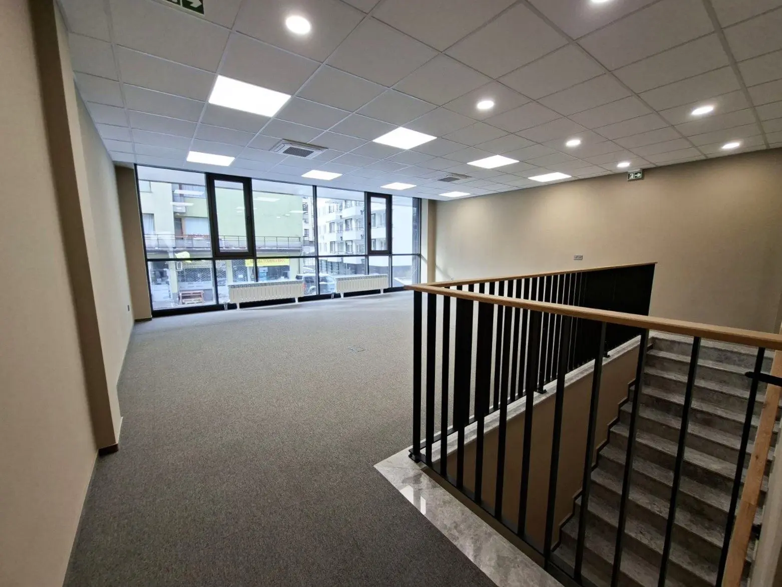 7ff5080ddffa0c8cca4791b5e0e30cca Office for sale in a class A business building