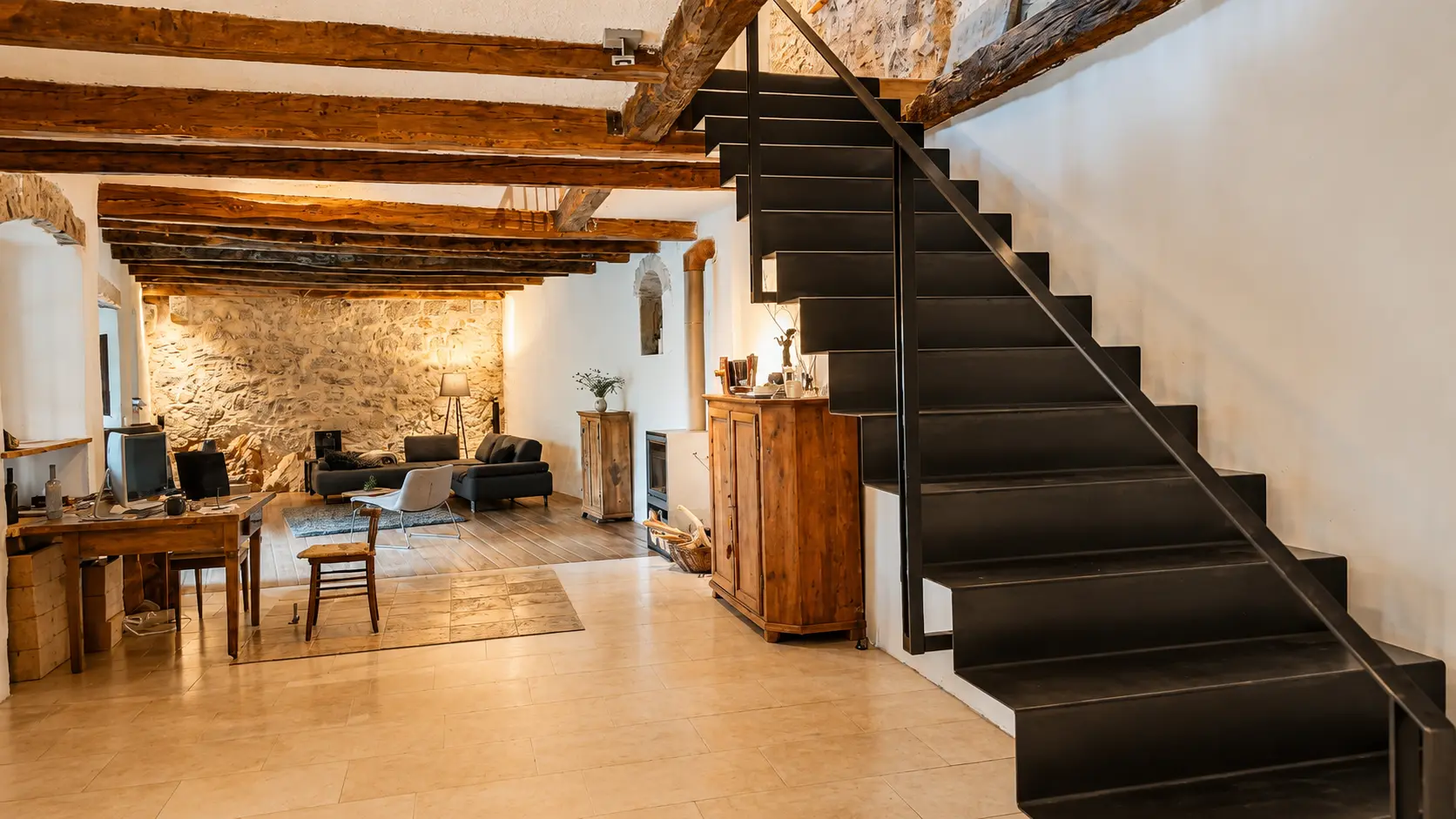 Karst – Exceptional Stone Estate with a Traditional Courtyard Surrounded by Nature