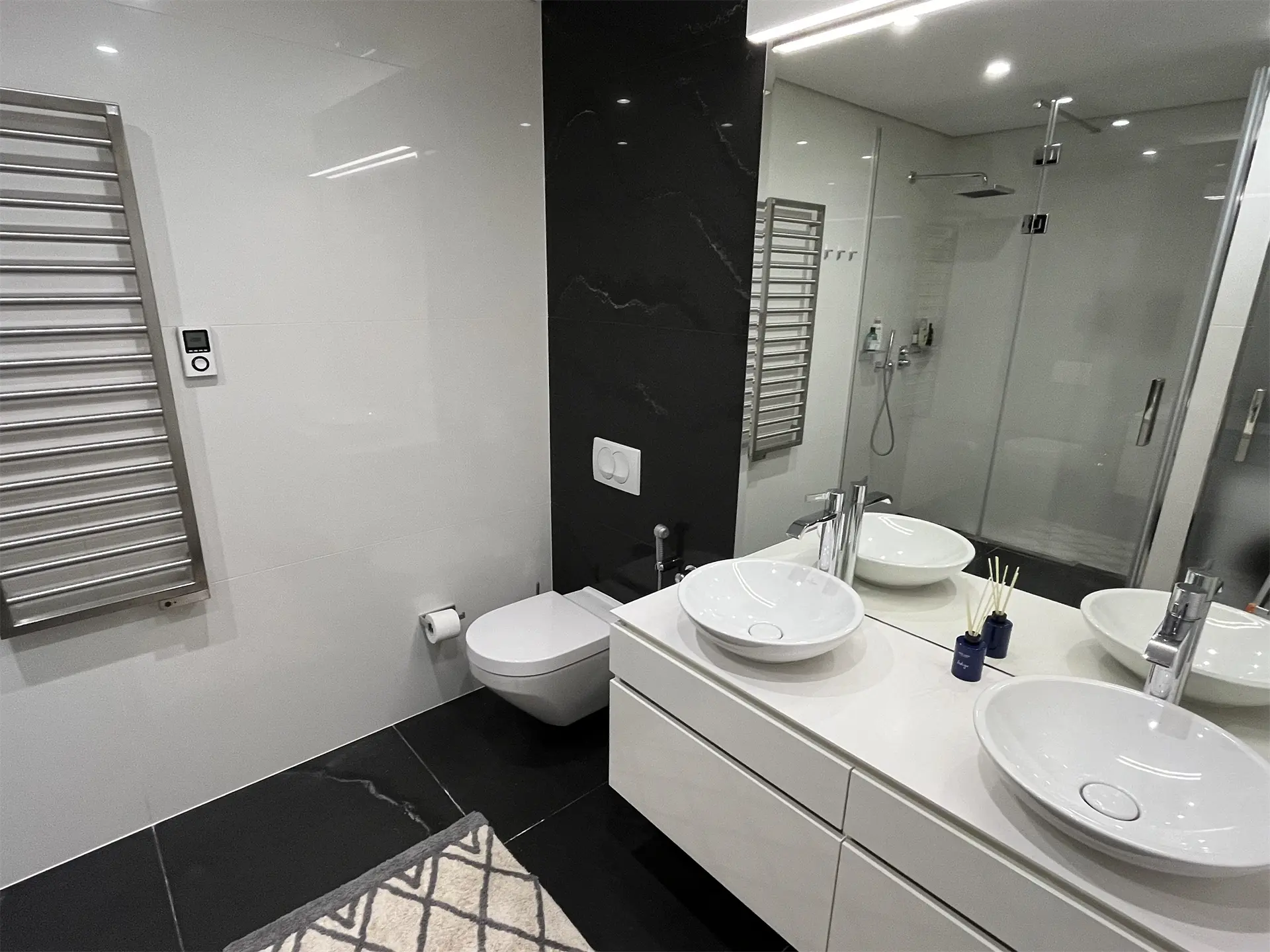 Two bedrooms apartment at Dukley Gardens