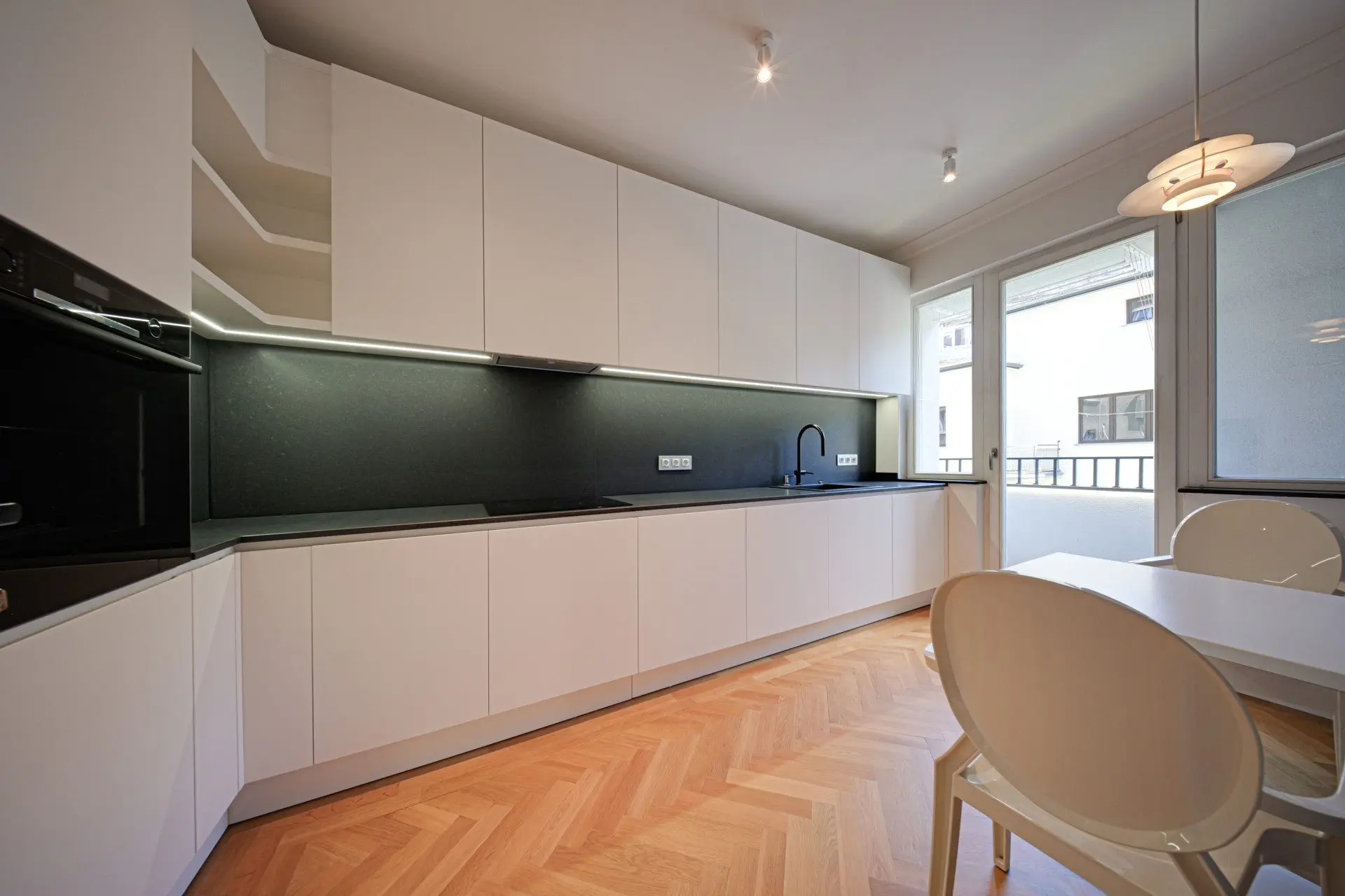 Exclusive apartment for sale in close proximity to the National Assembly