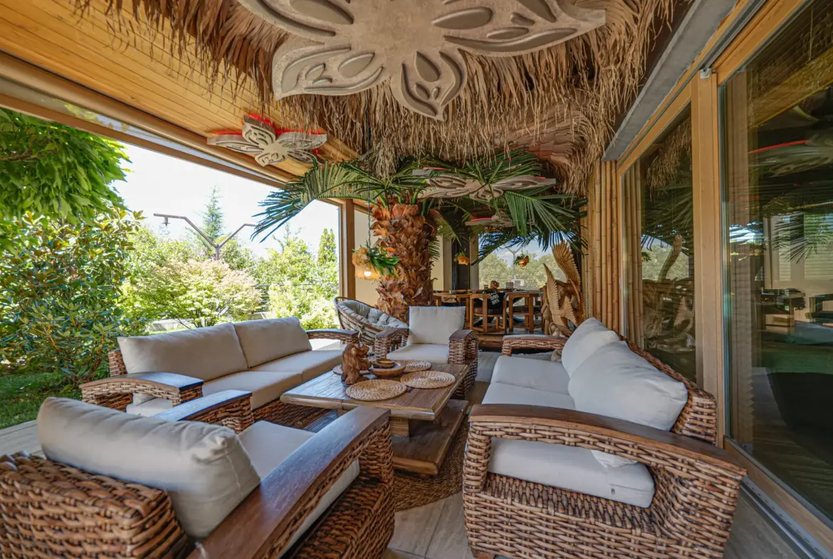 Exclusive residence for sale in the Kambanite district