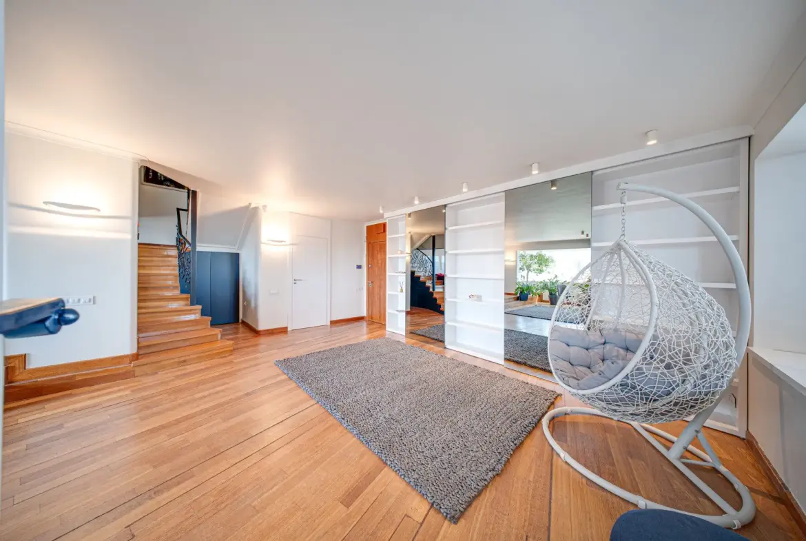 Remarkable multi-bedroom penthouse with panoramic views in Lozenets