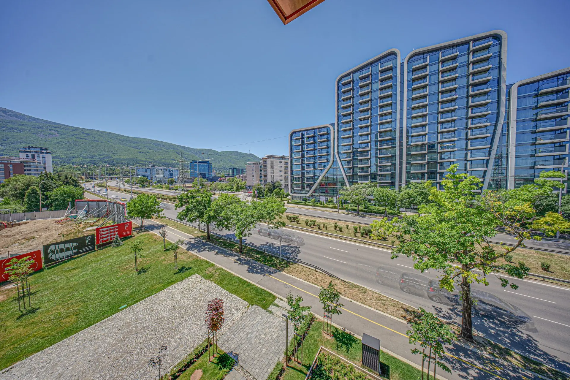 84f461bde6357fde3cfa830a767b8525 Luxurious two-bedroom apartment in an iconic, innovative building Kosher