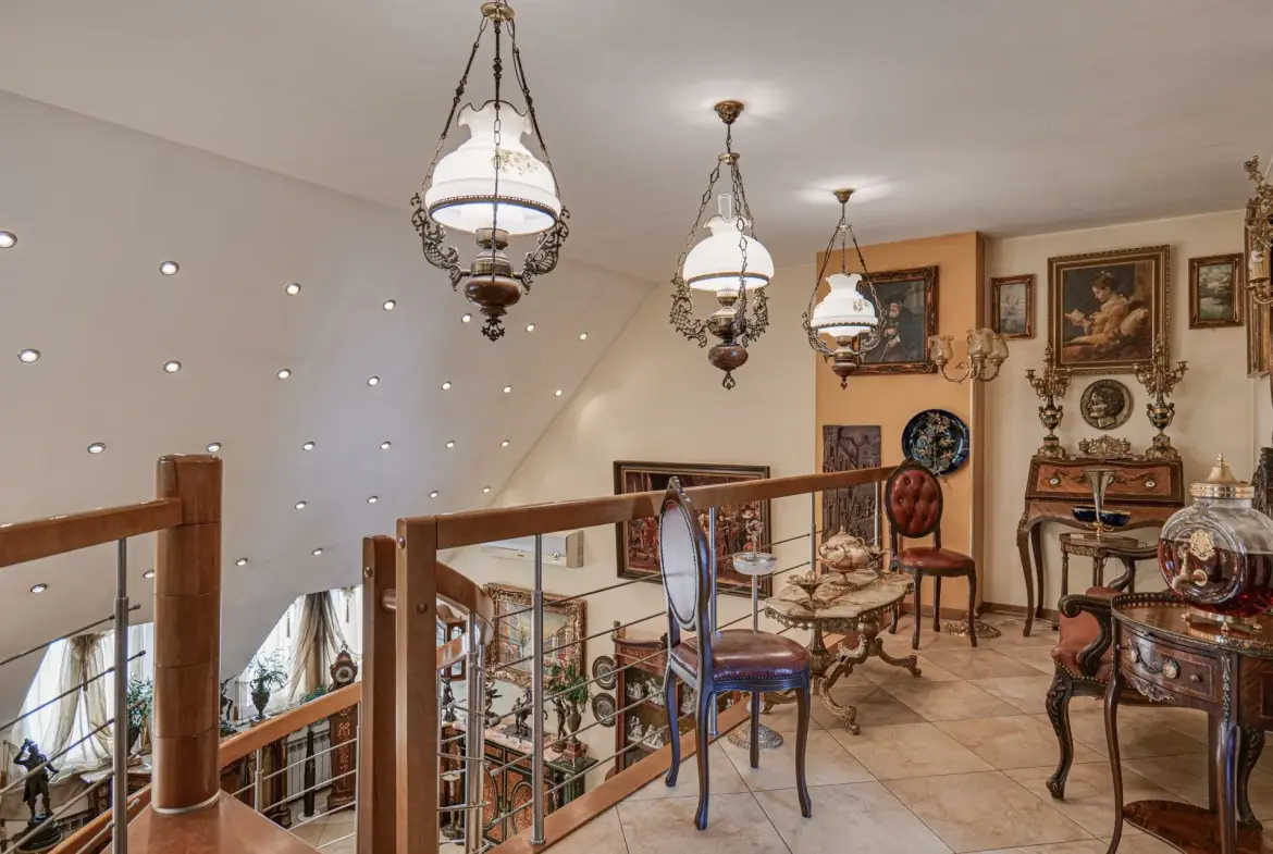 Aristocratic multi-room apartment with unique antiques in Mladost 1 for sale