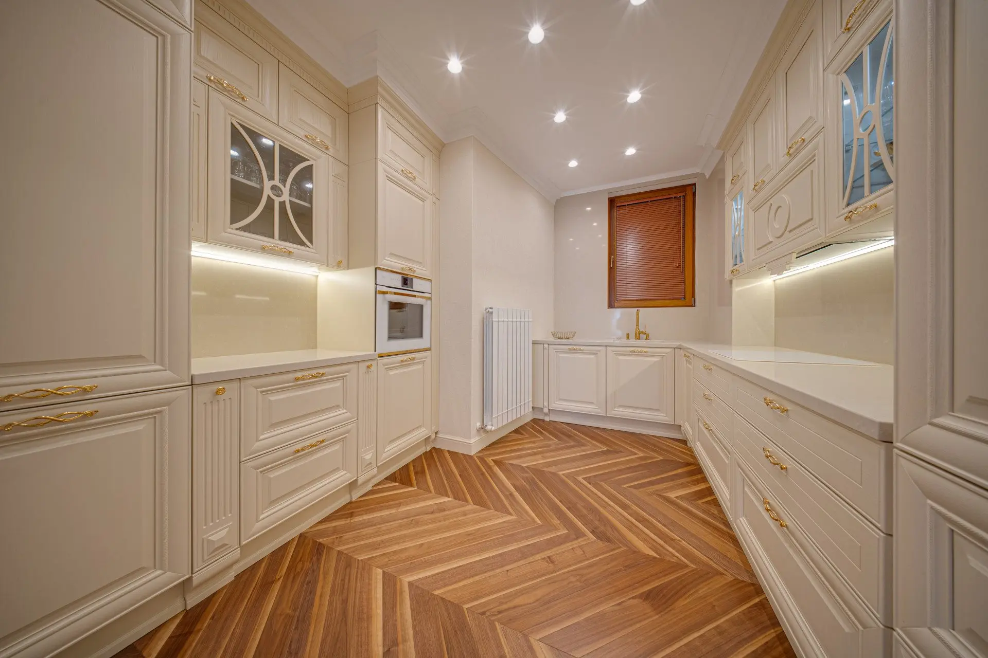 866957513f81626030f74cec4d55d273 Impressive apartment with a top location in one of the most preferred neighborhoods of the capital, Iztok