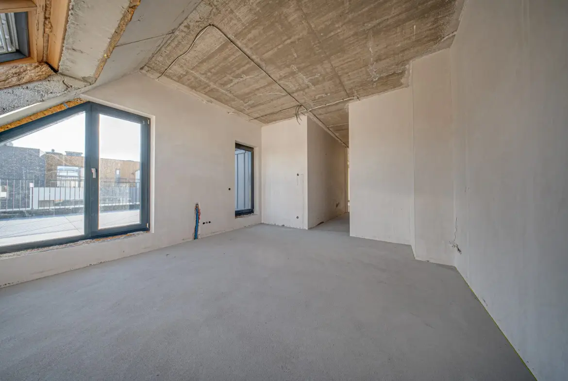 Three-bedroom apartment in a new complex near Paradise Mall