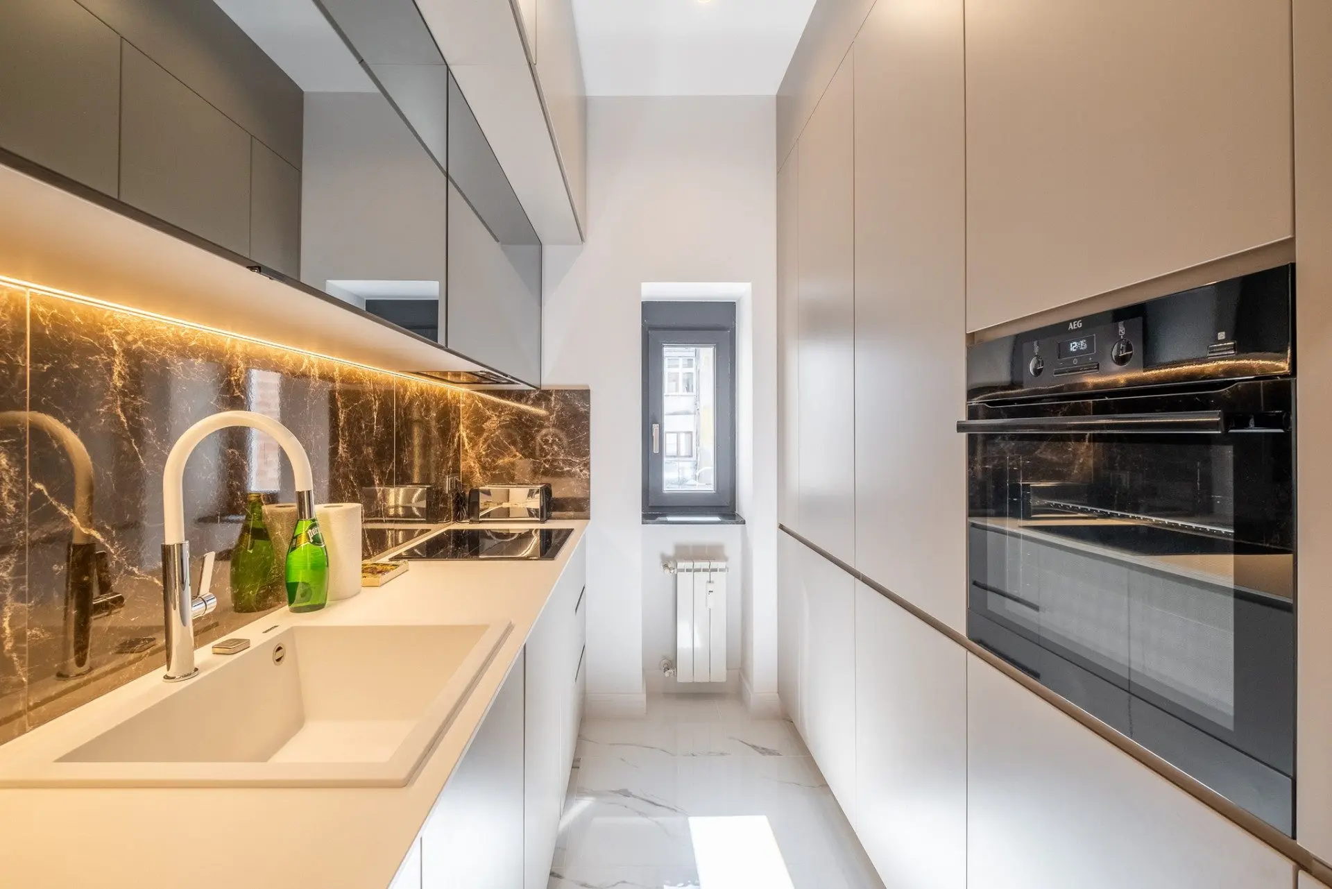 Elegant panoramic apartment on Tsar Osvoboditel Blvd