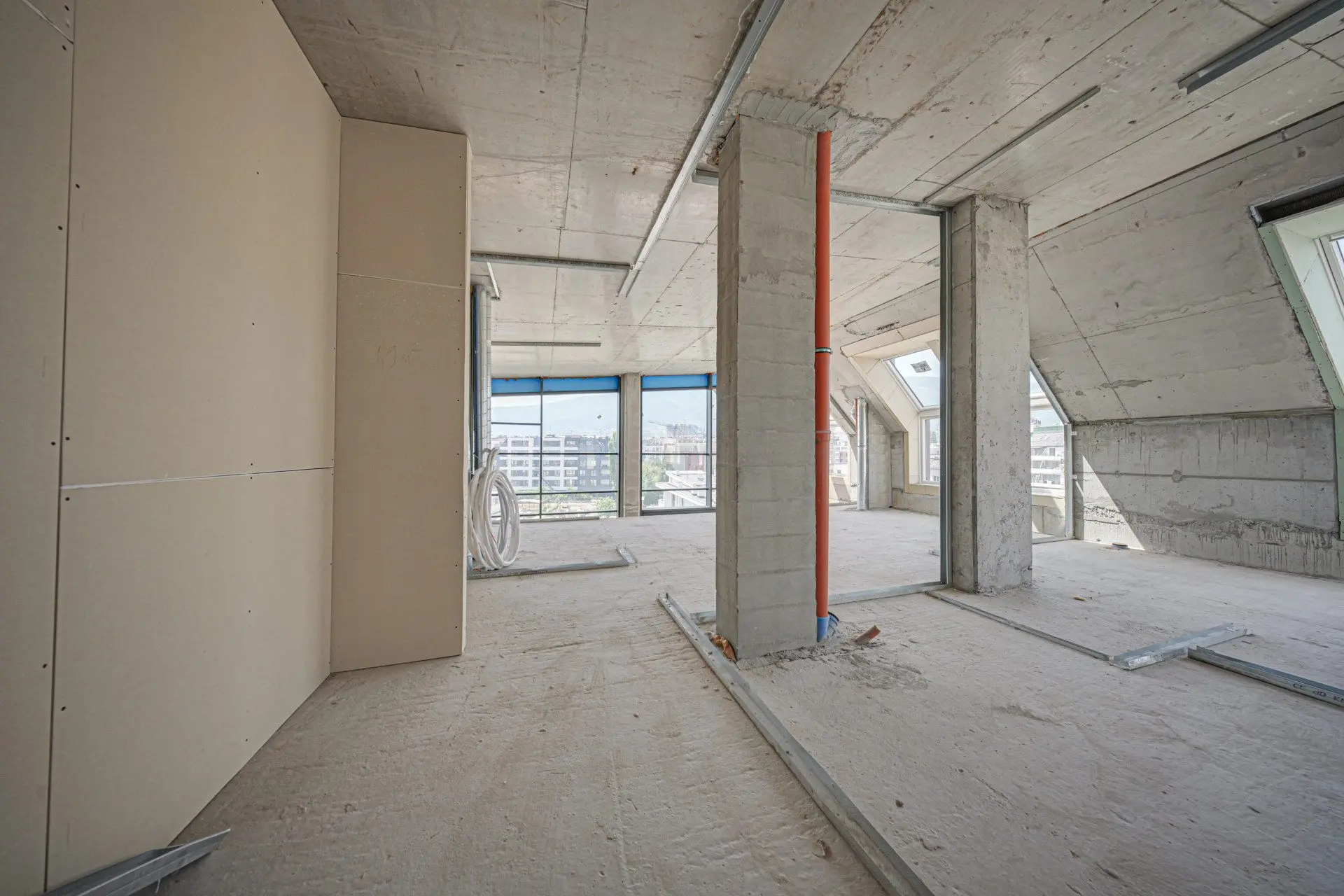 A detached penthouse with a homely feel