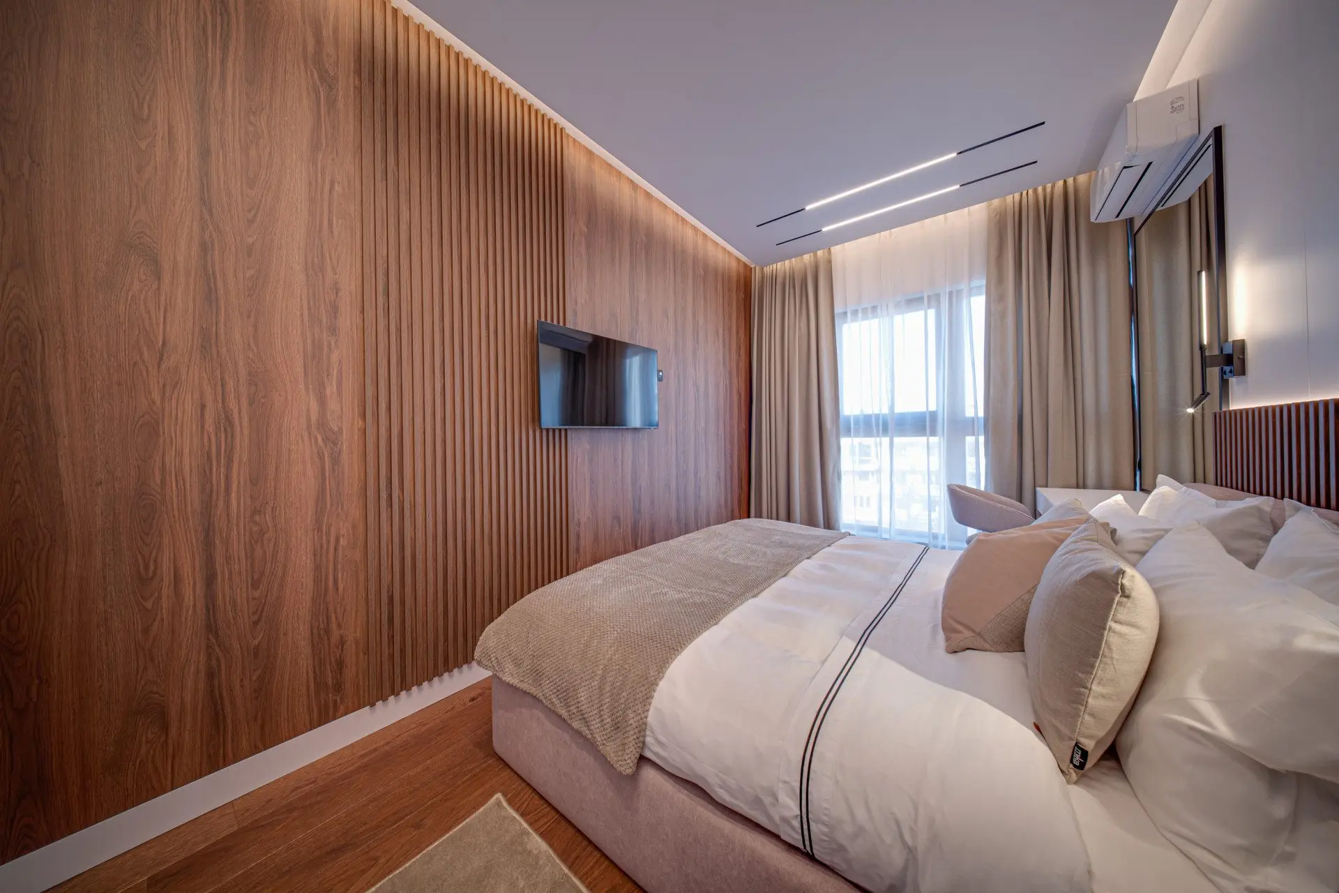 Stylish two-bedroom apartment in the emblematic building in Iztok district for sale