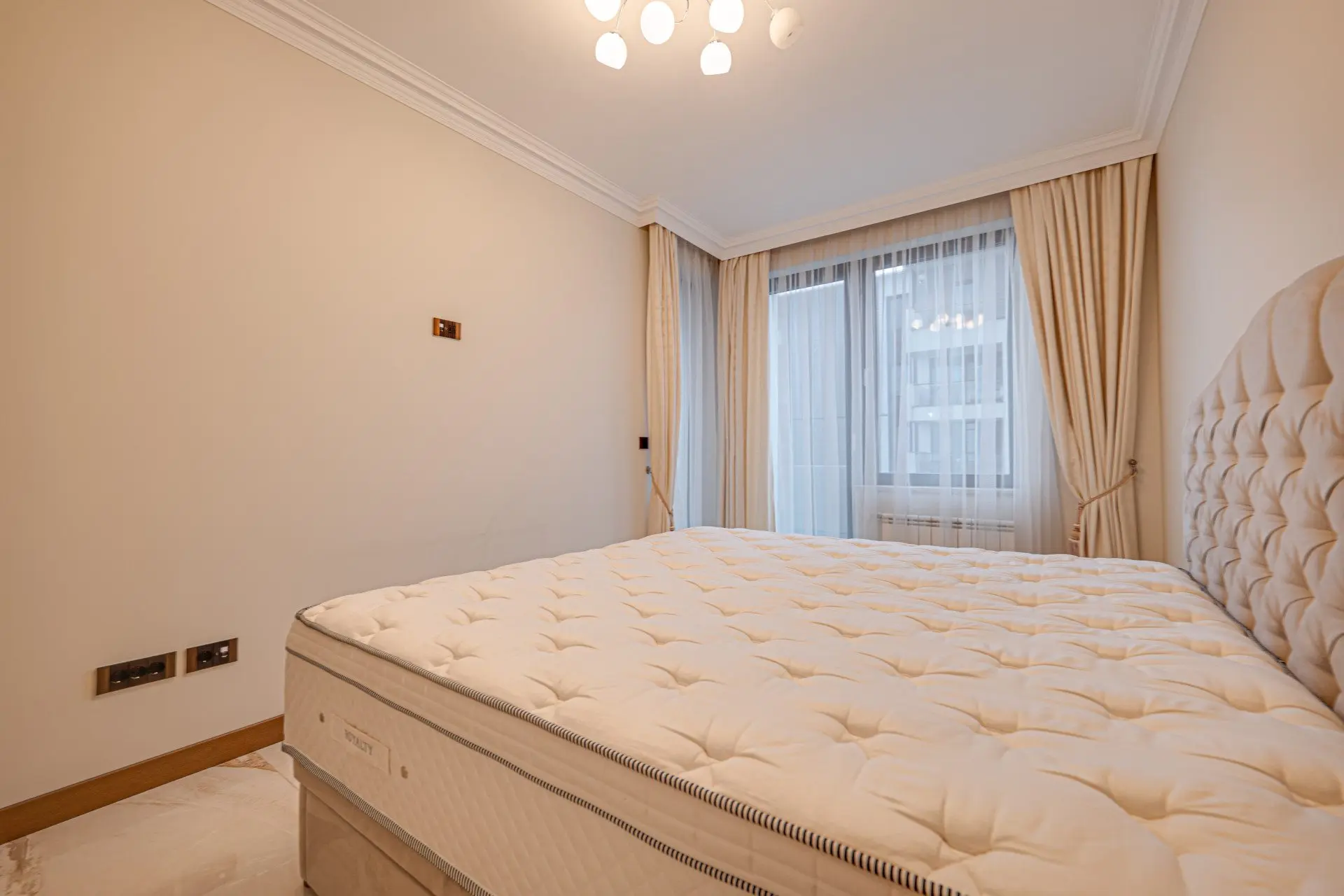 Fully furnished four-room apartment in a gated residential complex in the Lozenets neighborhood