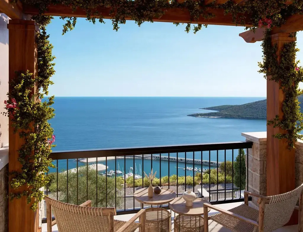 Three-bedroom apartment at Horizon Residences in Luštica Bay