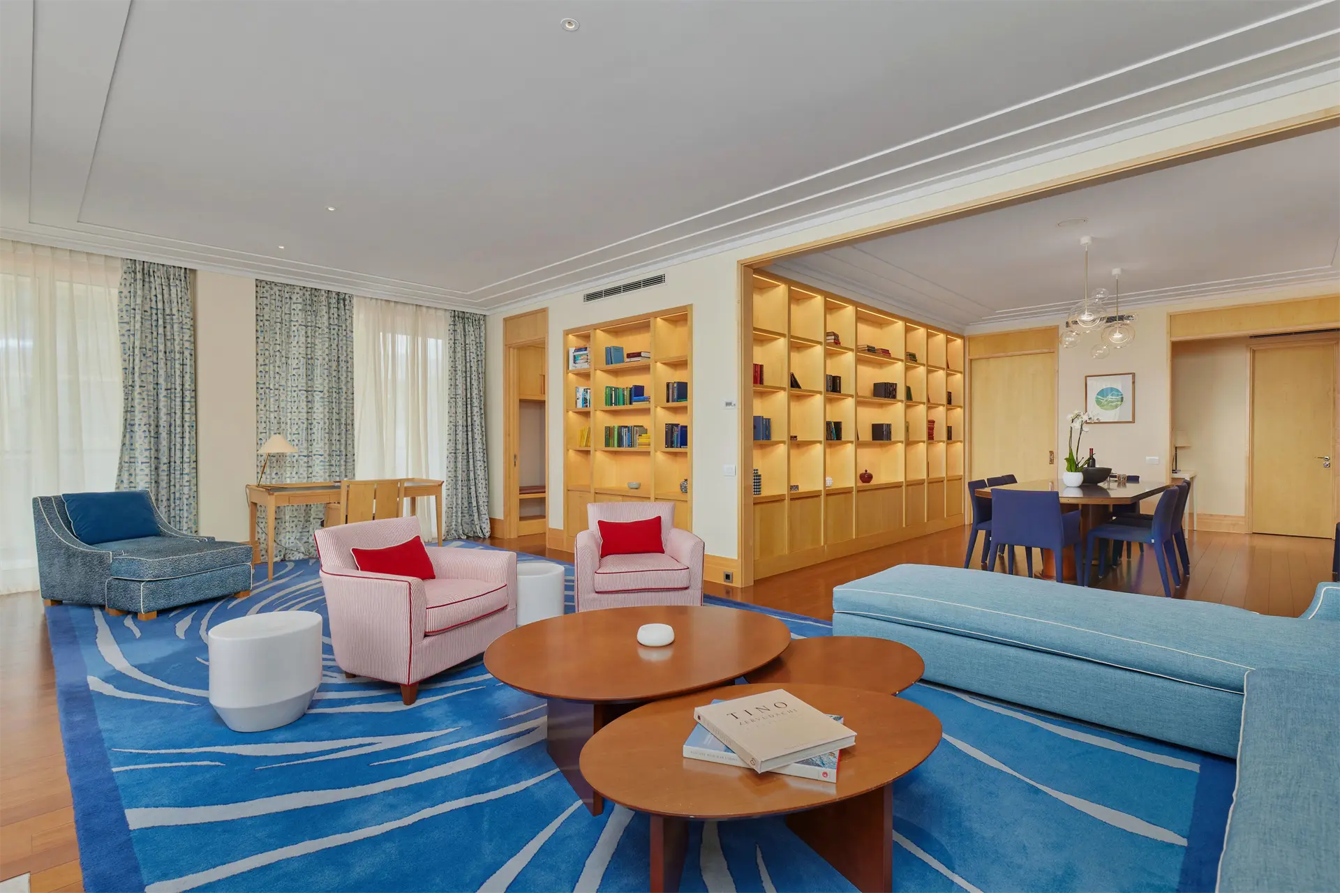 8d75f547-ac6c-4b88-8501-766fc6527a0d Three-bedroom apartment at Aqua residence available for sale