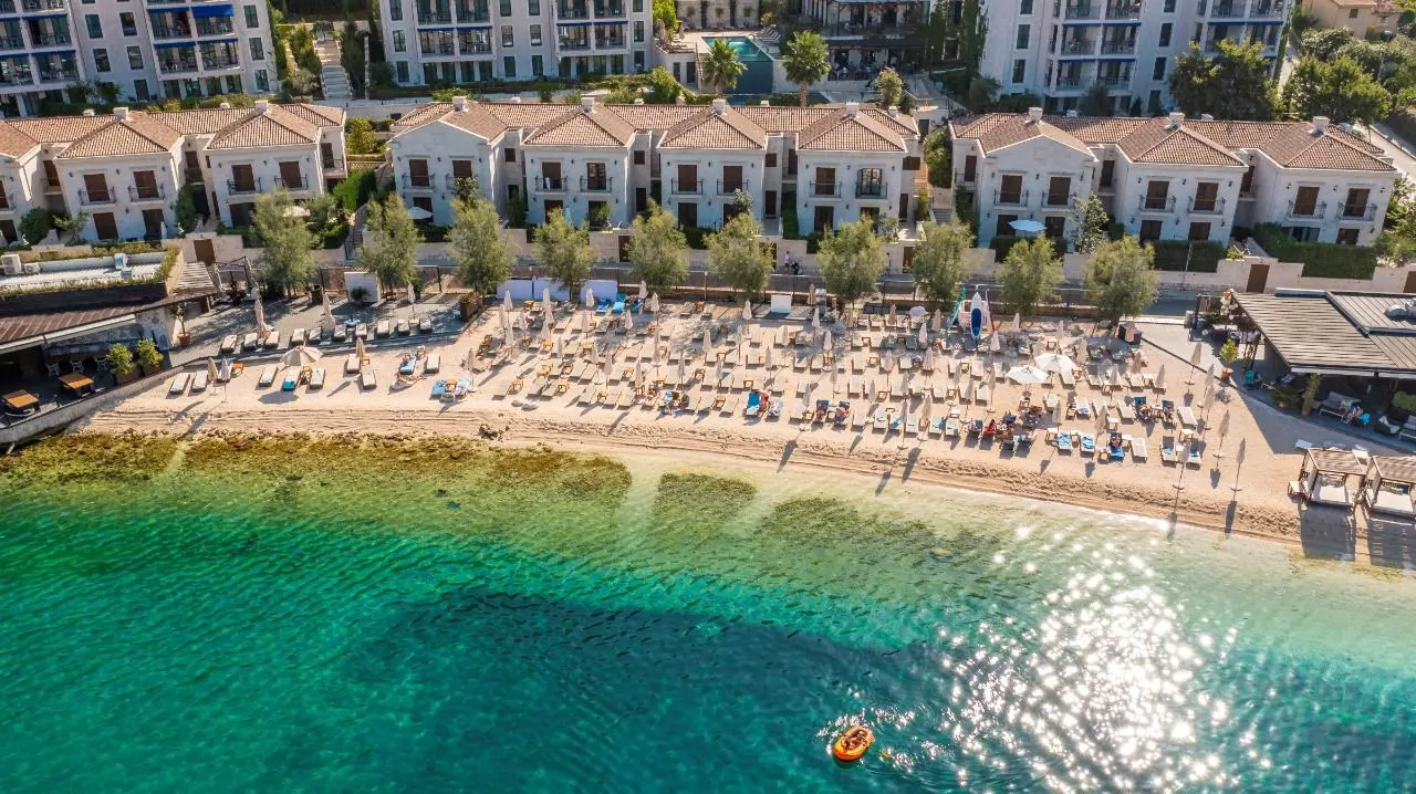 8d90ad83cdff56a1fd93381b05760770 Luxury beachfront villa, part of the HUMA Kotor Bay Hotel & Villas