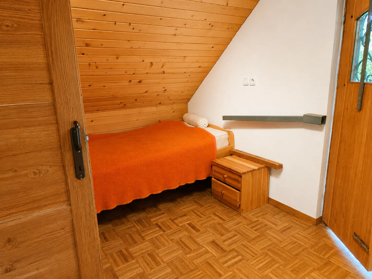 9-1-1 Bled area – Idyllic Detached Cottage in a Forest Clearing