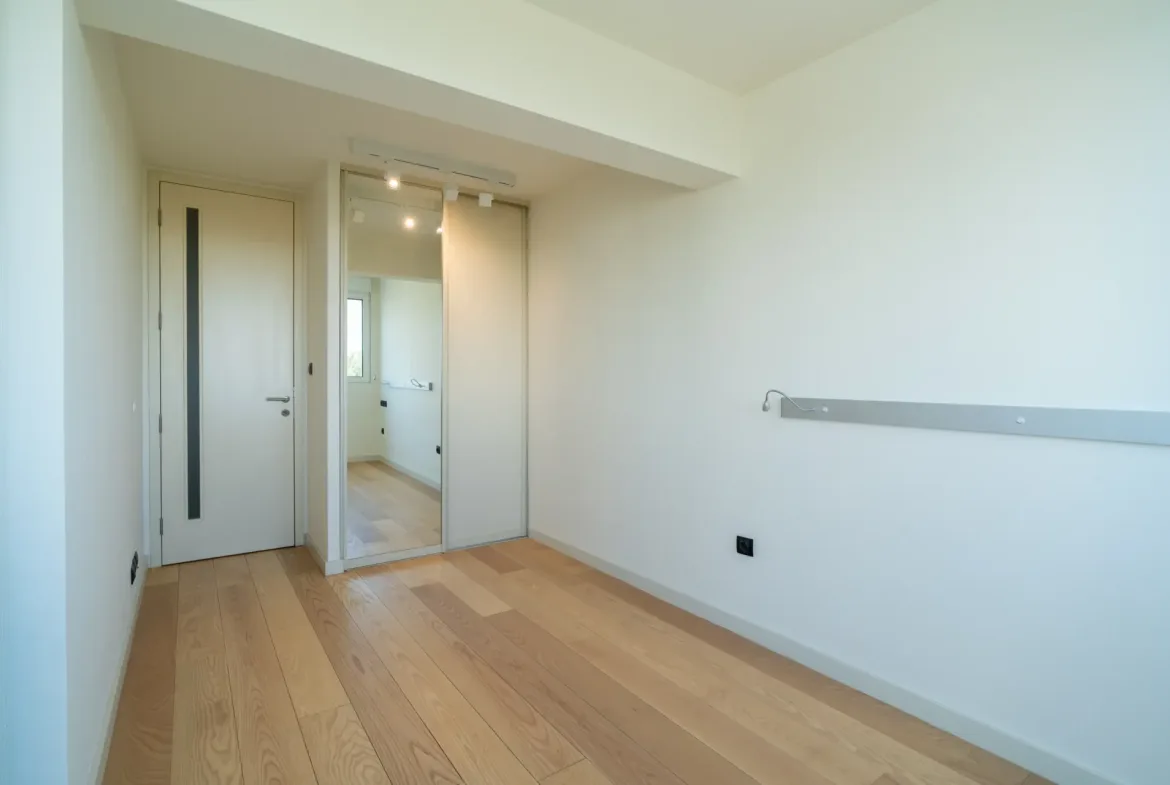 2-Bedroom Apartment, 105 m² – Bulevar Maršala Tolbuhina, Zemun, Belgrade
