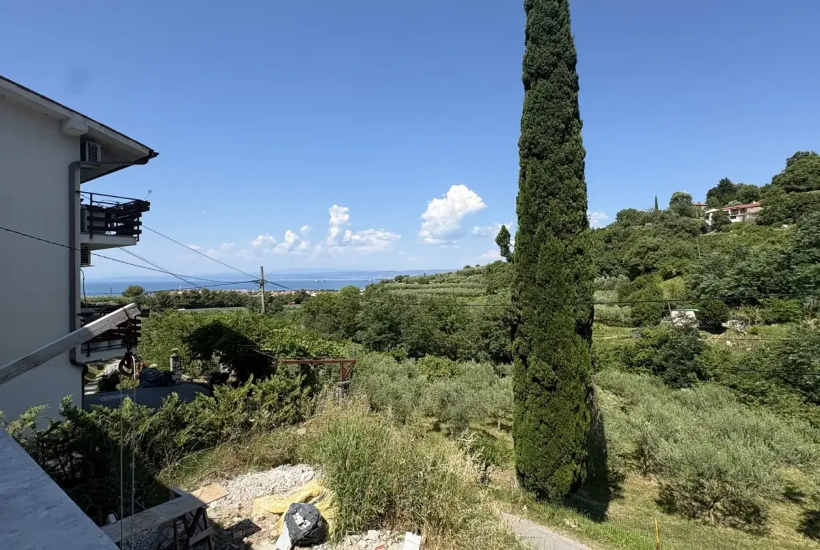 Coastal area – Charming Semi-Detached Homes with Sea Views in Izola