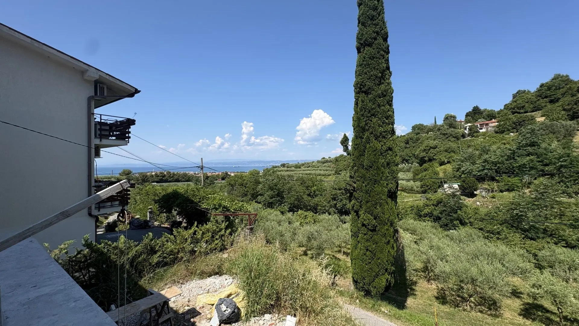 9-32 Coastal area – Charming Semi-Detached Homes with Sea Views in Izola