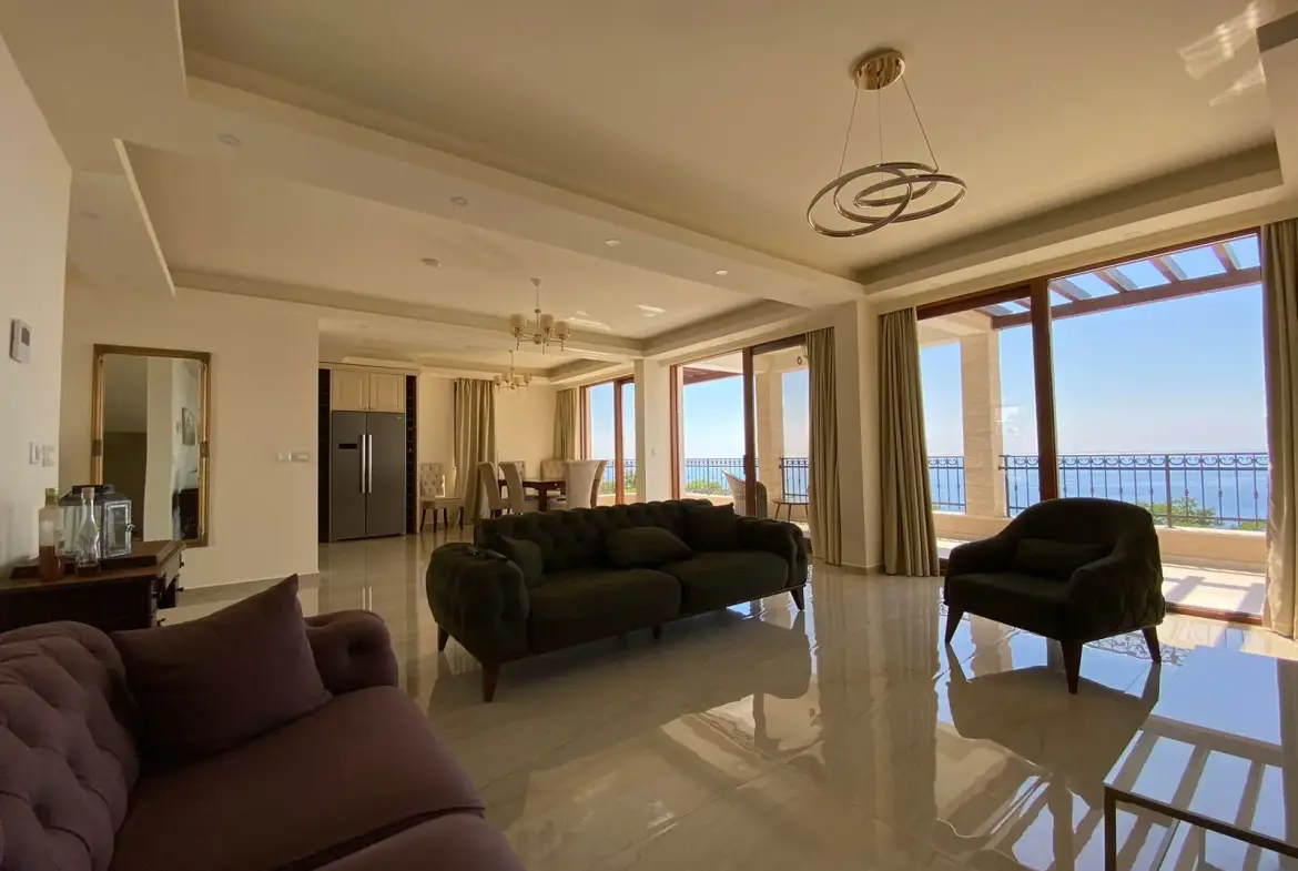 Exceptional four bedrooms villa