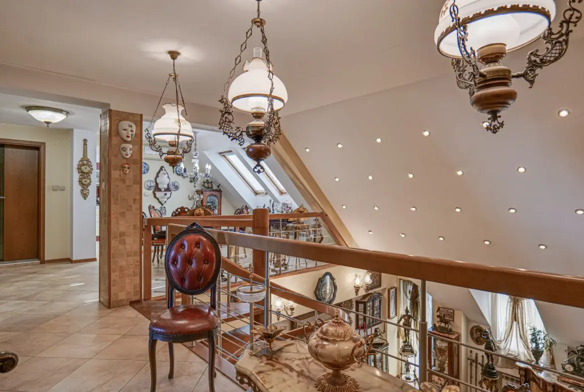 Aristocratic multi-room apartment with unique antiques in Mladost 1 for sale