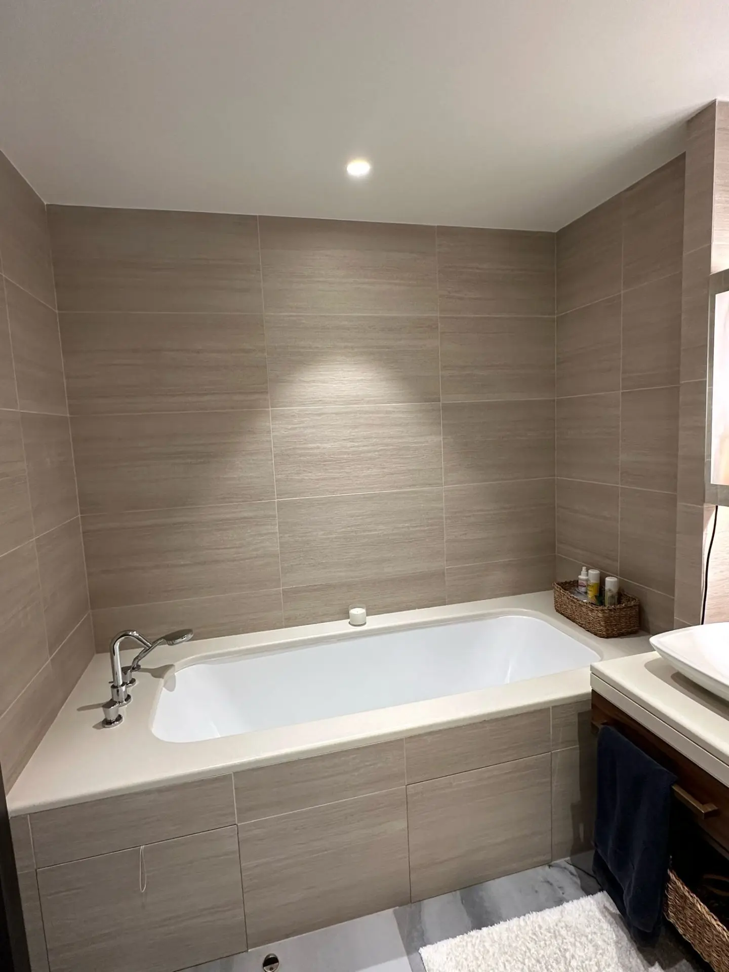 Three-Bedroom Apartment, Portonovi
