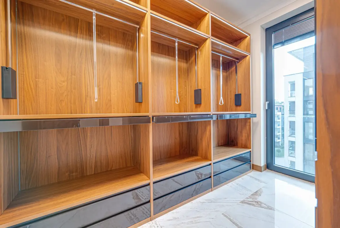 Fully furnished four-room apartment in a gated residential complex in the Lozenets neighborhood