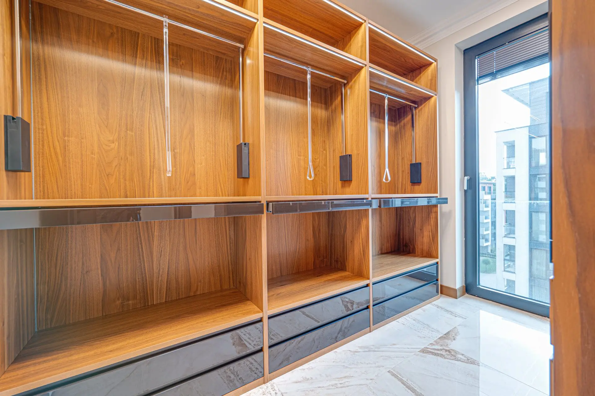 Fully furnished four-room apartment in a gated residential complex in the Lozenets neighborhood