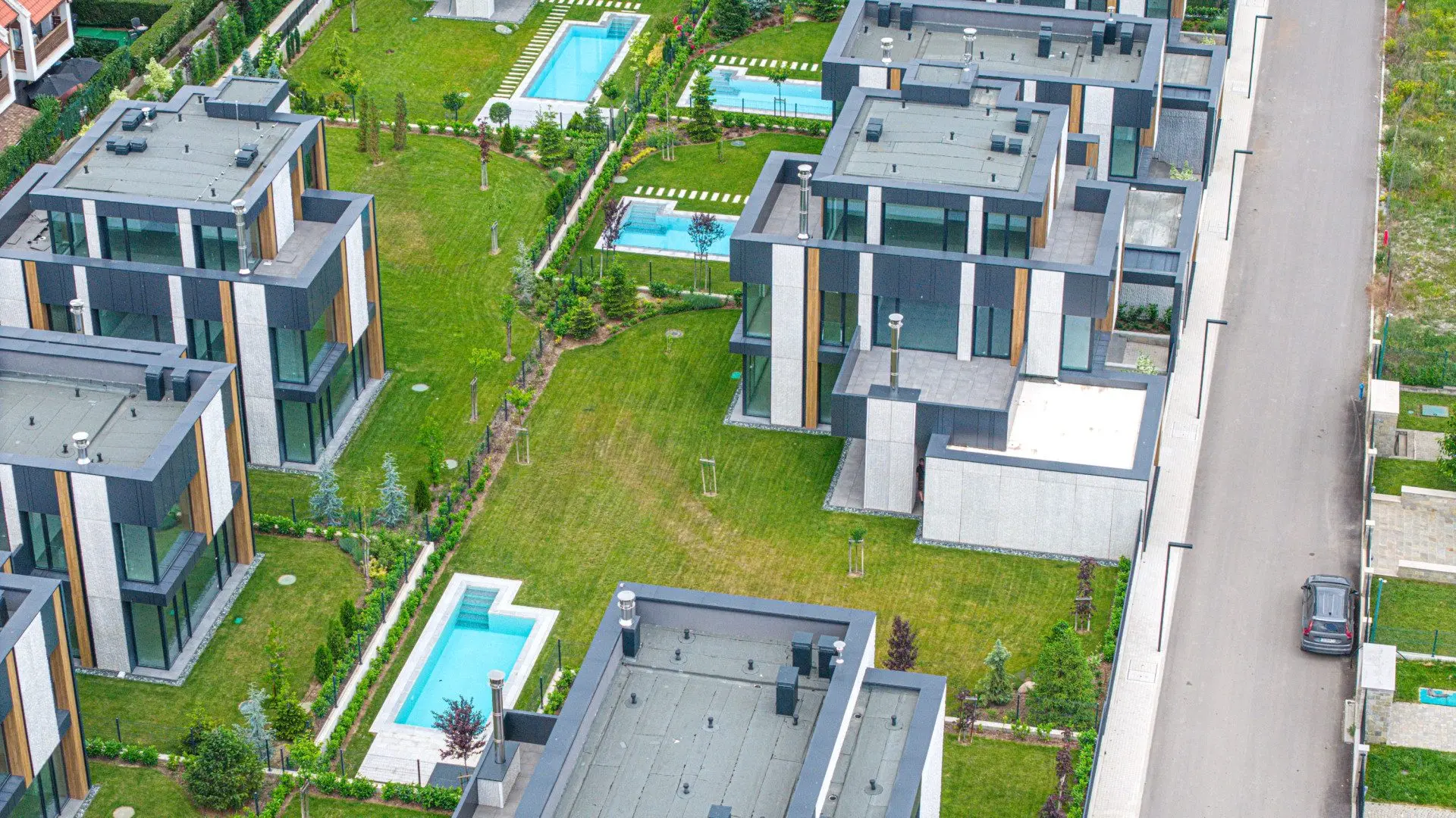 933252b91a60b8ea09e70a7c55c7e036 Luxury house in a gated complex near the Anglo-American School