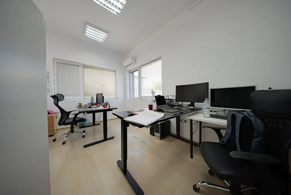 Mixed use office building in the village of Lozen for sale