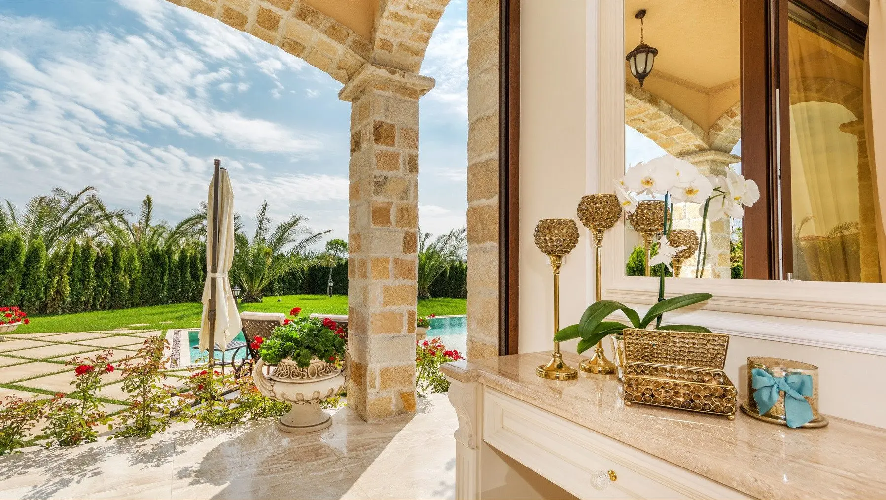 9433891fbfca46356550fe193f6bd67d First class villa with pool in a gated complex in Sunny Beach for sale