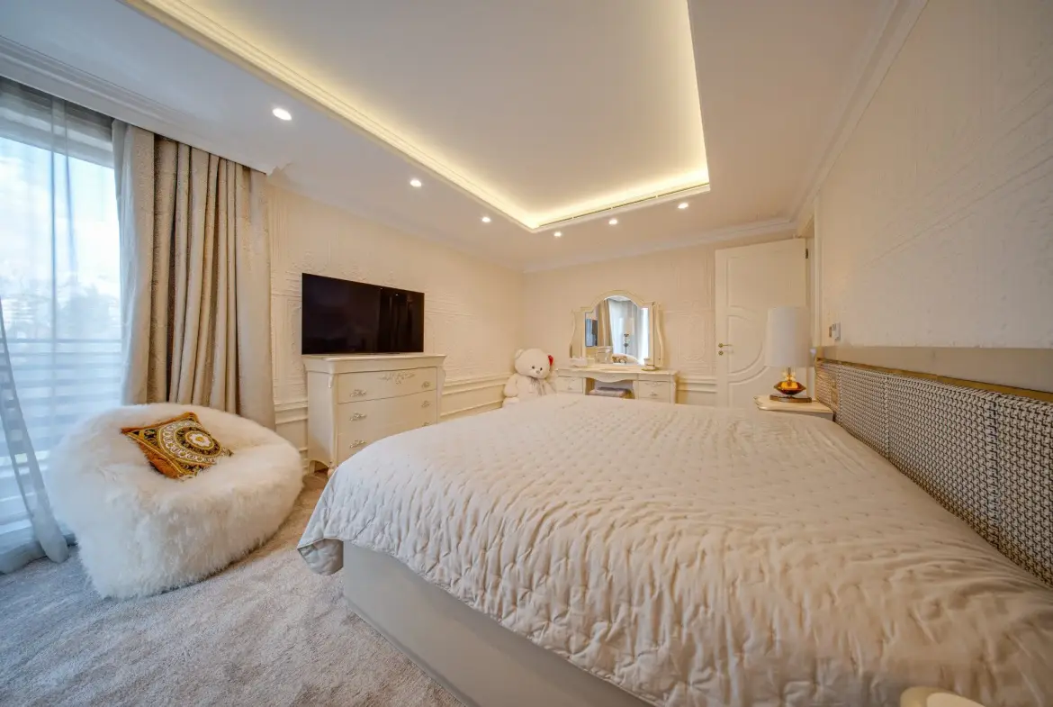 Impressive apartment with a top location in one of the most preferred neighborhoods of the capital, Iztok