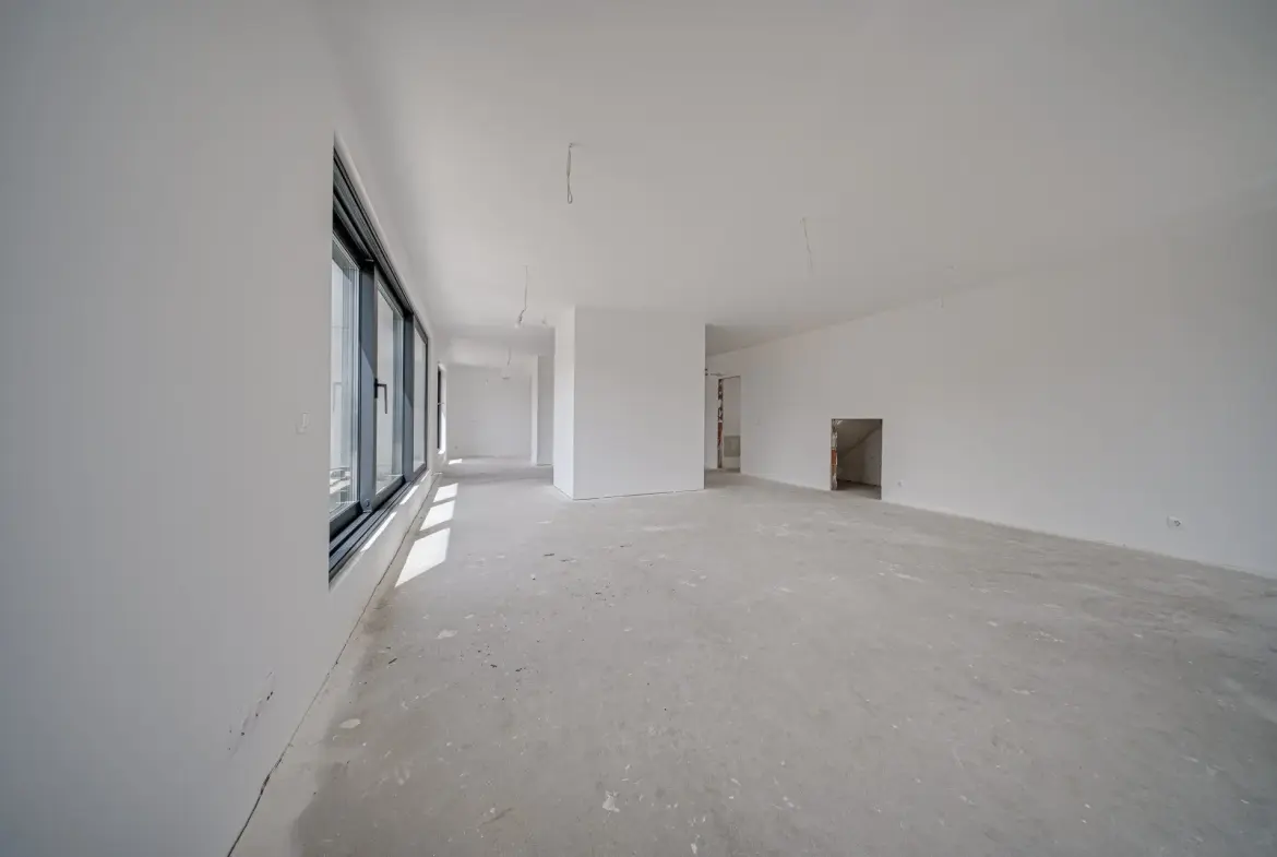 Premium penthouse with unparalleled panorama, space and views in an unparalleled boutique building in Iztok district