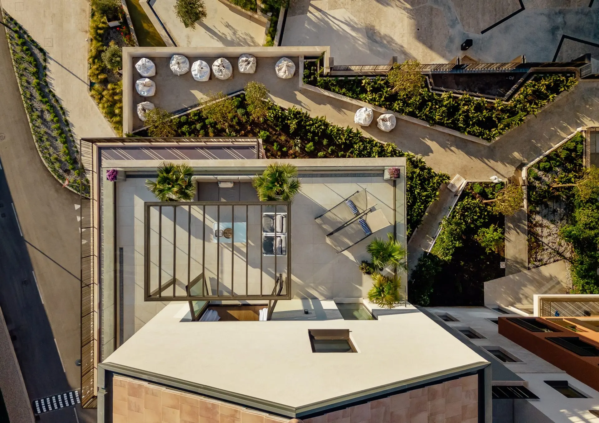 96cf1561dd967a80837855edd2c9af9a0086a9db91c6c7bb83a7362c1bff2a076824d16420008 Sea View Penthouse in Boka Place, Porto Montenegro