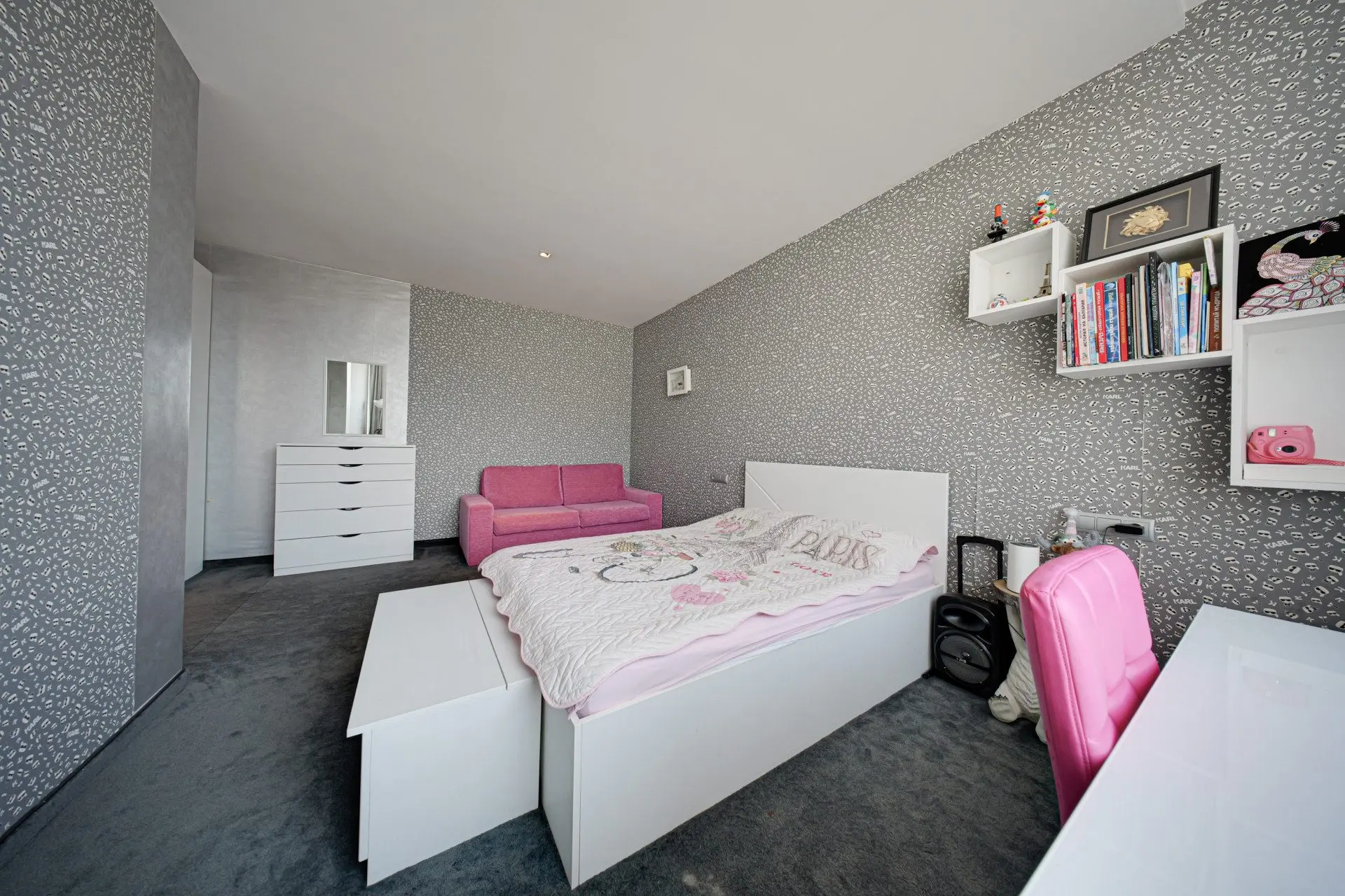 Luxurious penthouse with stunning views in Krastova Vada for sale