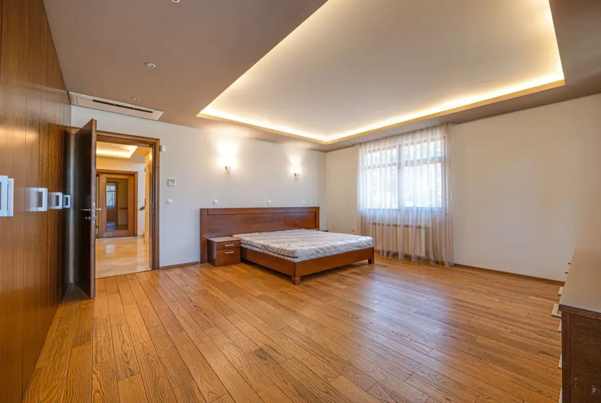 A house with a great location in Boyana district for sale