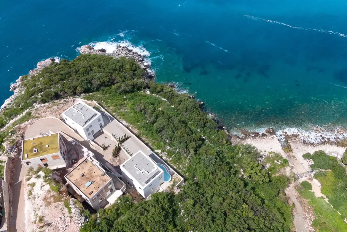 Pure Mansion: An Exclusive Eco-Technology Villa in Montenegro