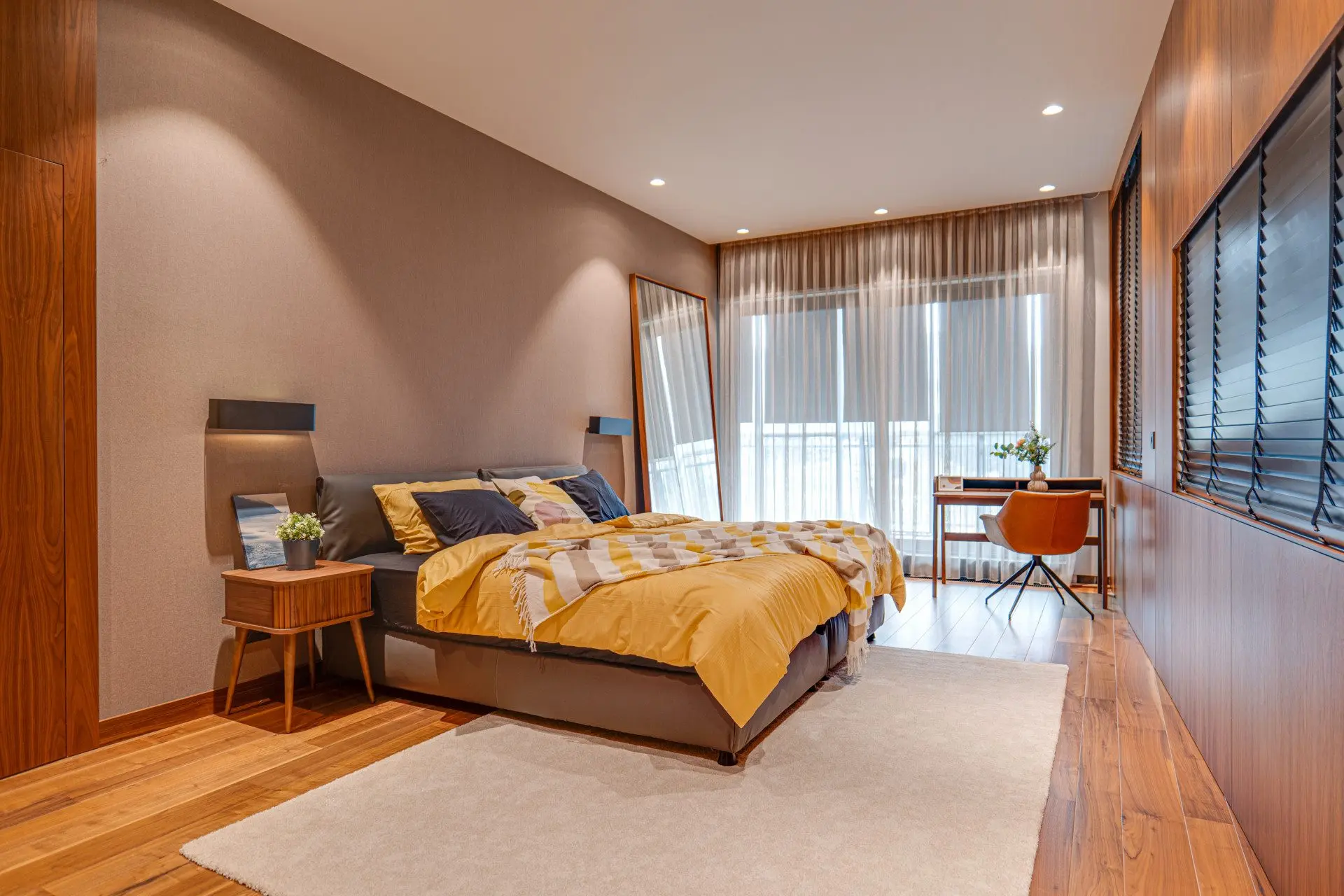 98b08f5bbd85e2b34d8aaab715c61658 Modern designer apartment on the shore of Lake Pancharevo