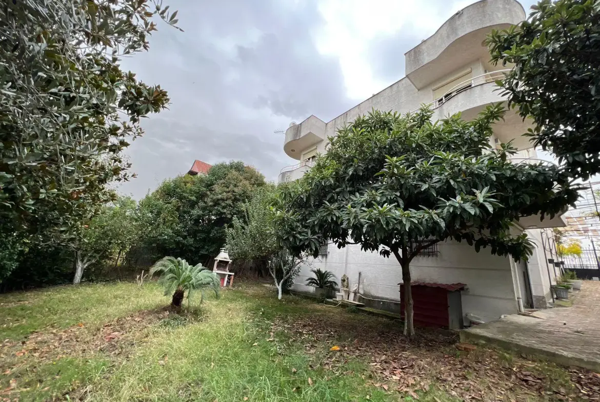 Villa with Land for Sale in Farkë e Vogël, Tirana