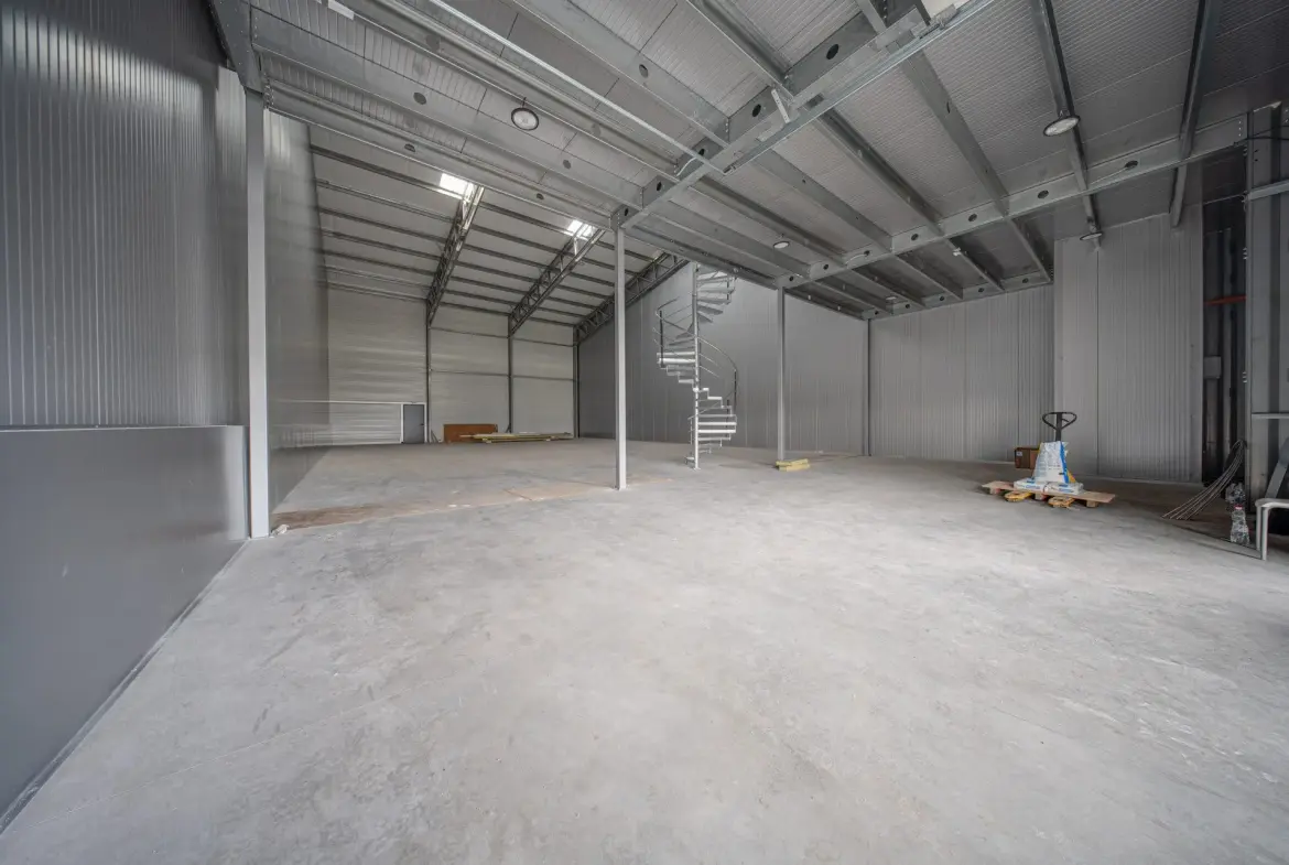Newly built warehouse premises are for sale in the village of Lozen, at the Act 14 stage