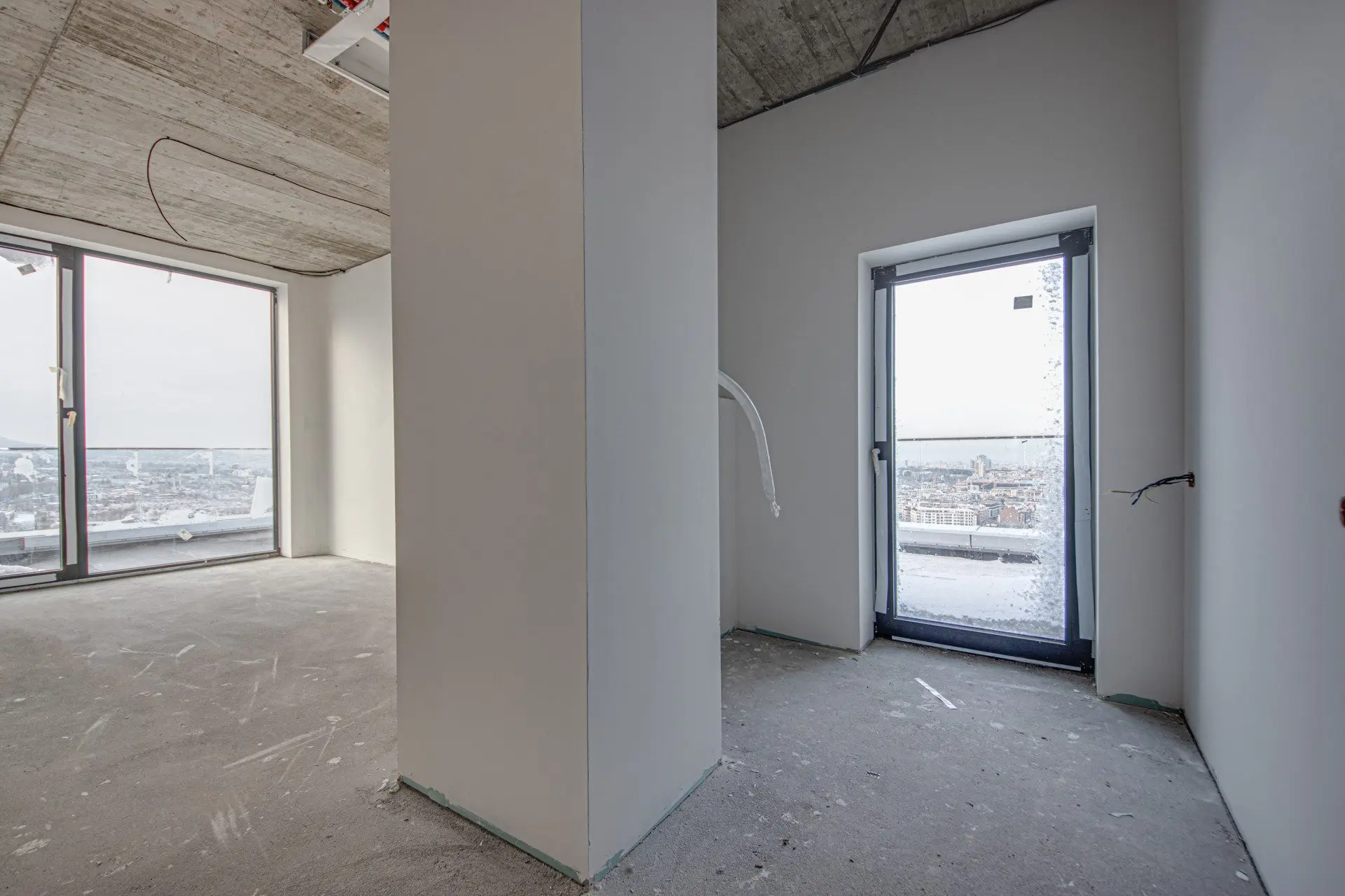 Luxury penthouse in a multifunctional building