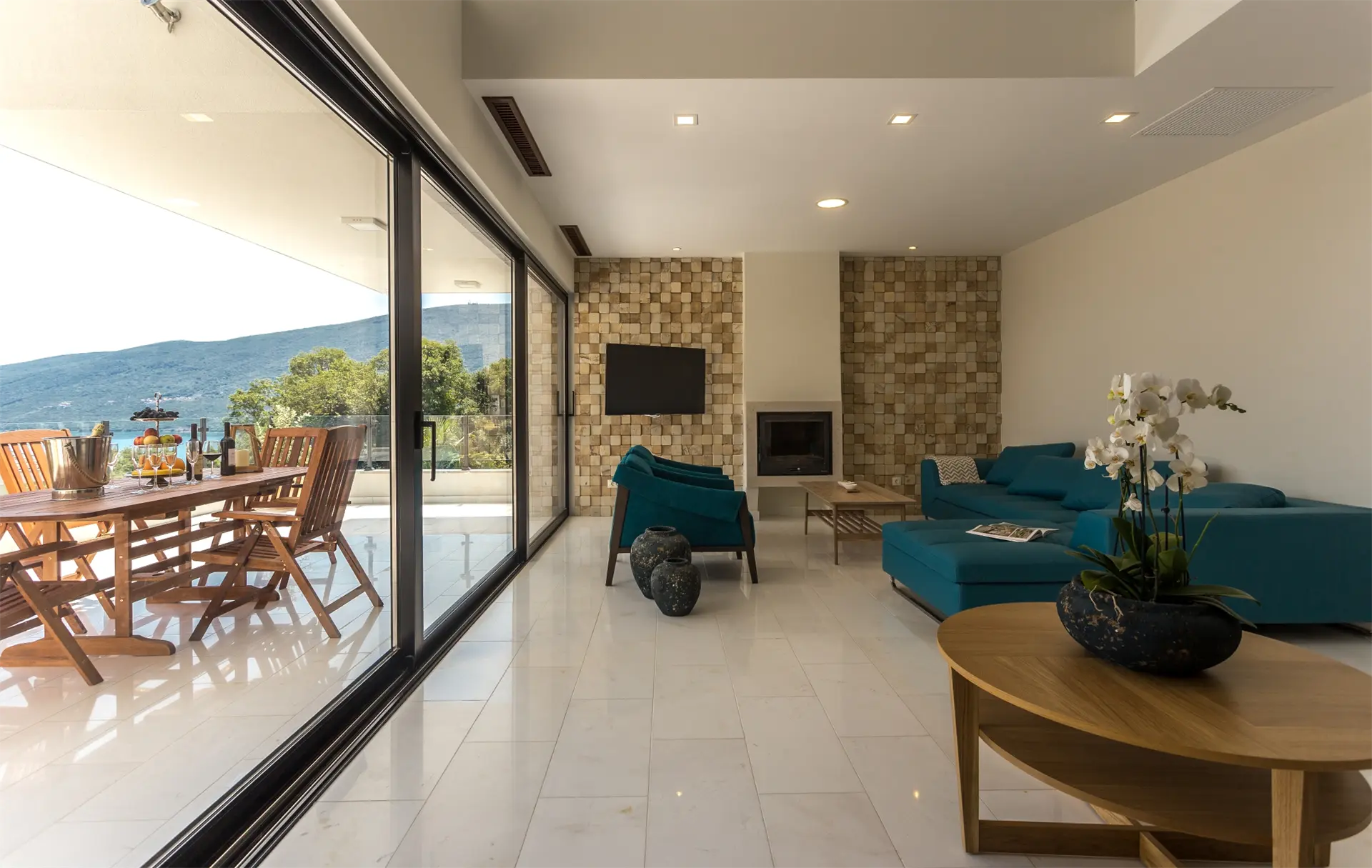 Stunning 5-Bedroom Villa for Sale in Djenovici, Herceg Novi