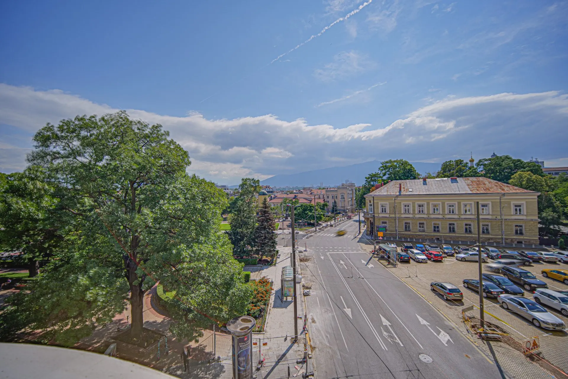 9b382840023bfaa804a49b43547d0c81 Elegant apartment with panoramic views in the heart of Sofia for sale