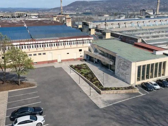 Industrial complex with exceptional potential for manufacturing, logistics and investment for sale