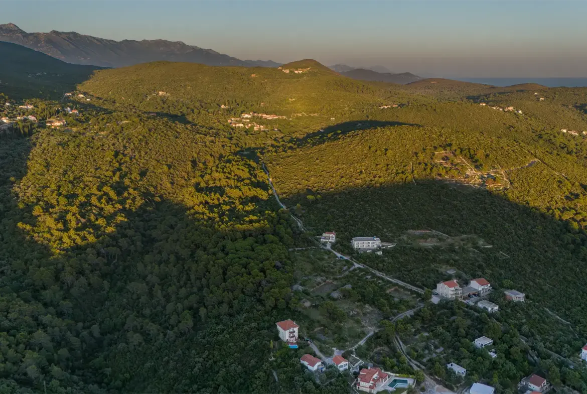 Urbanized land with a sea view for sale