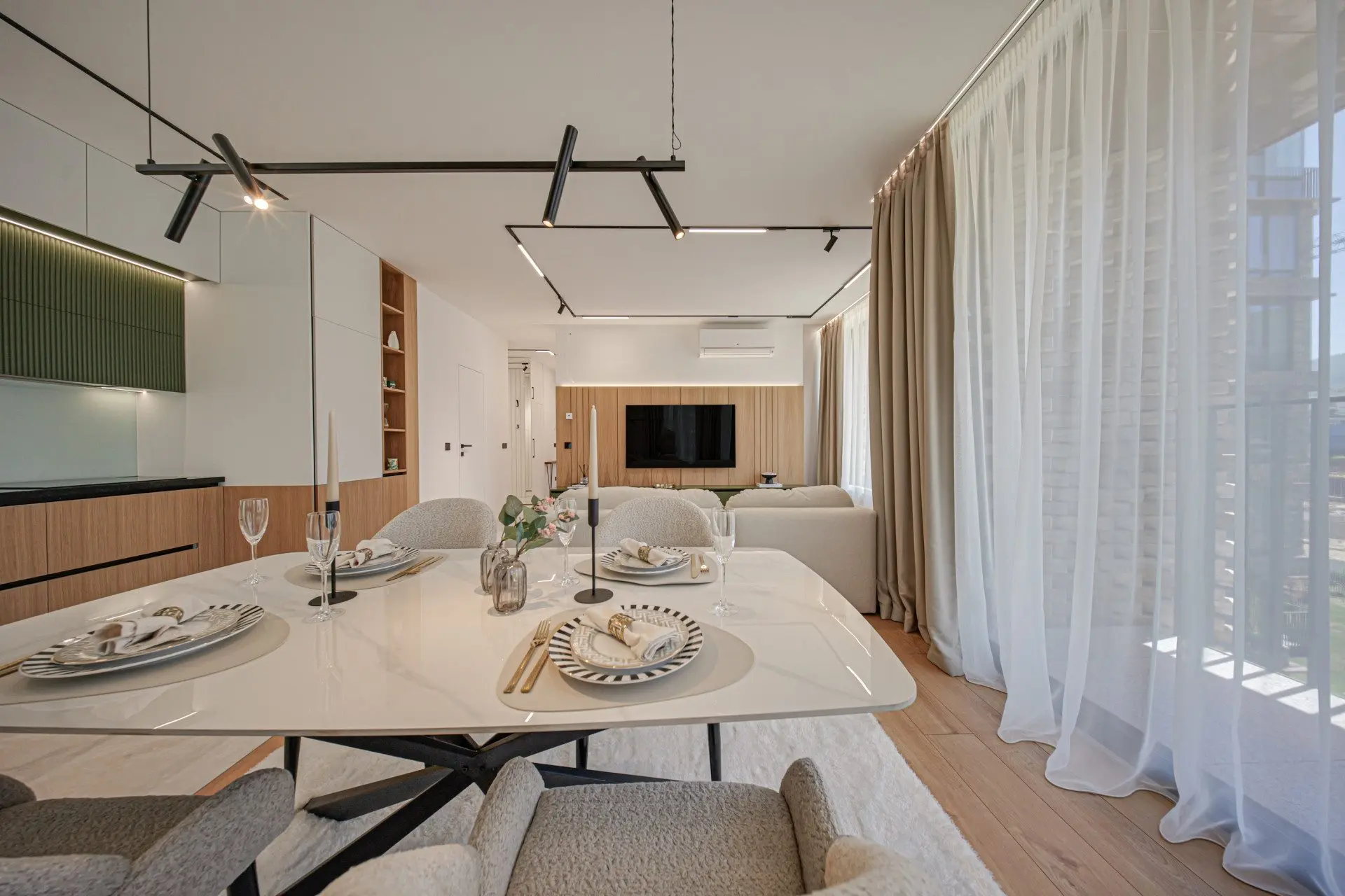 9ed0008a7fb77a4d1f86911cfea4157a Luxurious two-bedroom apartment in an iconic, innovative building Kosher