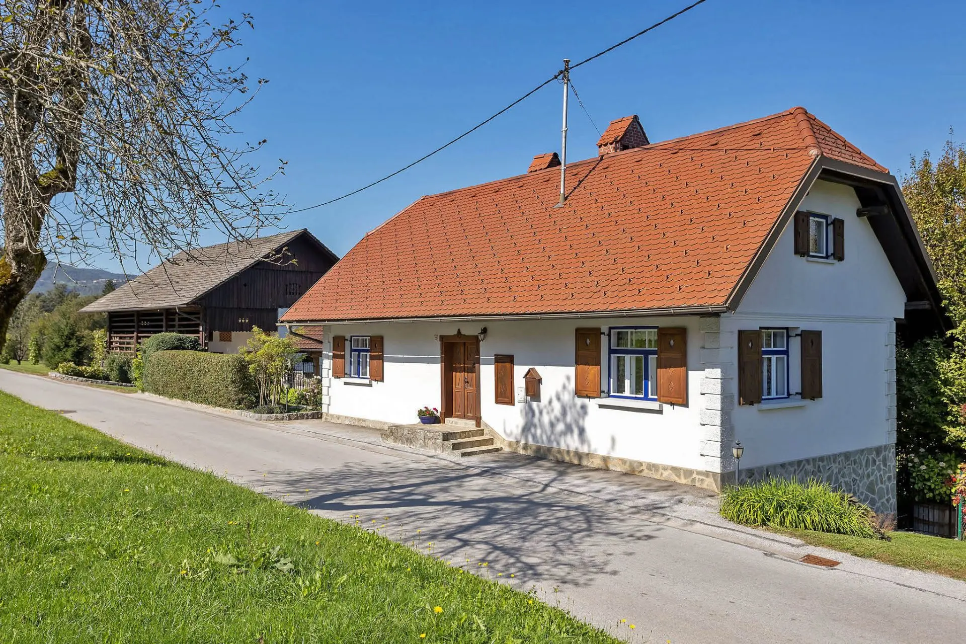 Ljubljana surroundings – A lovely old farm house estate just 30 min drive from the capital