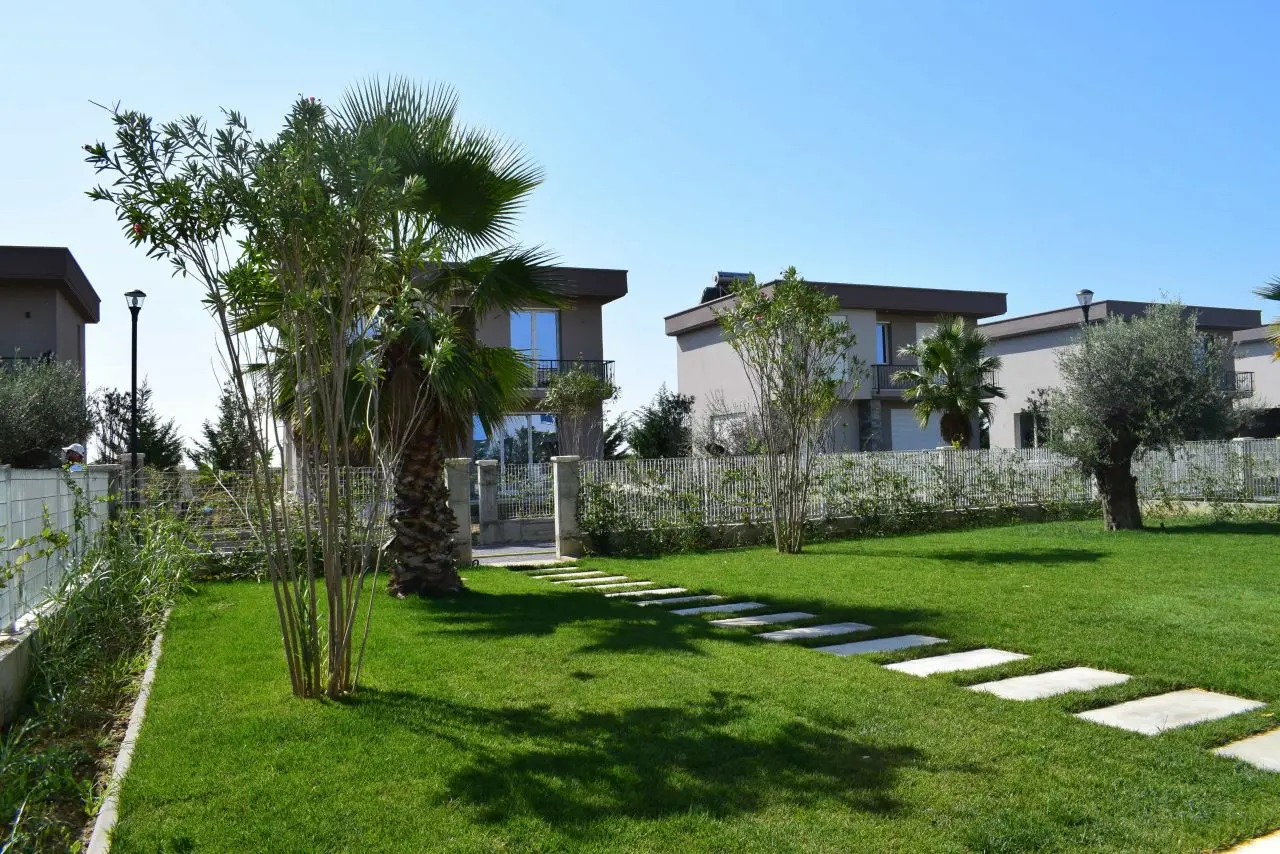 DSC_0036 Villas With Swimming Pool For Sale In Lalzit Bay In Durres Albania